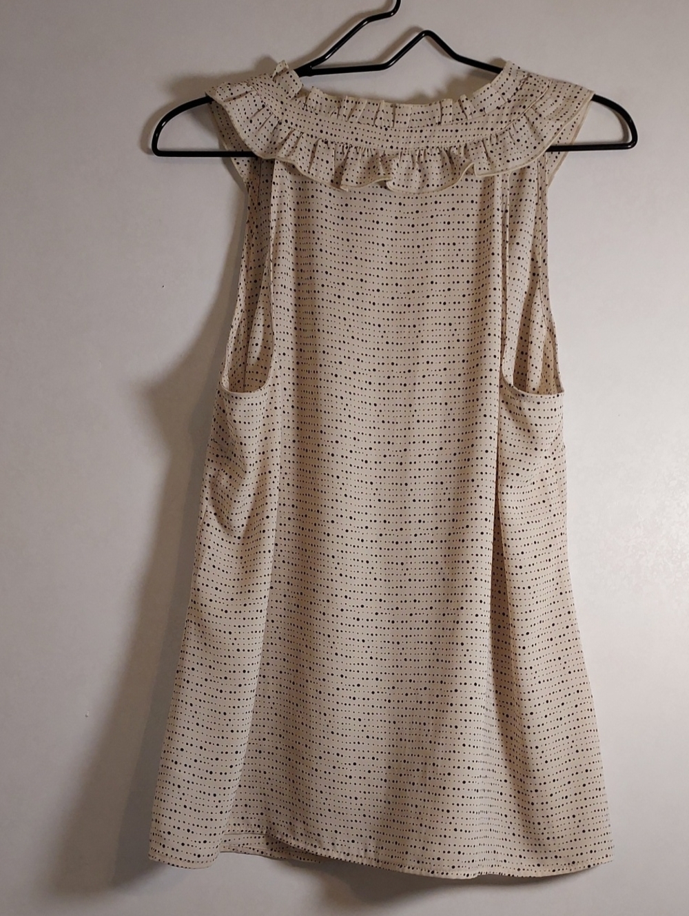 Cabi Ruffle Front Sleeveless TOP - Picture 4 of 7